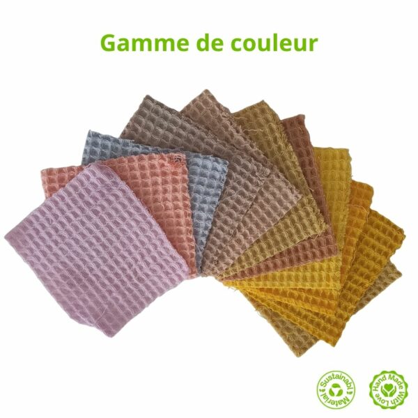 Cape de bain bébé en coton gaufré nid d’abeille jaune avec gant de toilette assorti et teinture végétale naturelle