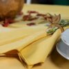 seviette-de-table-toile-de-coton-teinture-naturelle-jaune-moutarde-doré-linen-color (8) Serviette de table toile de coton teinture naturelle Jaune Moutarde Doré – LINEN COLOR